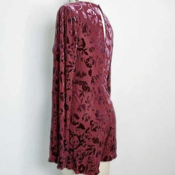Red Velvet Burnout Romper with Long Sleeves, Jumpsuit with Shorts Women's size S - Picture 6 of 11